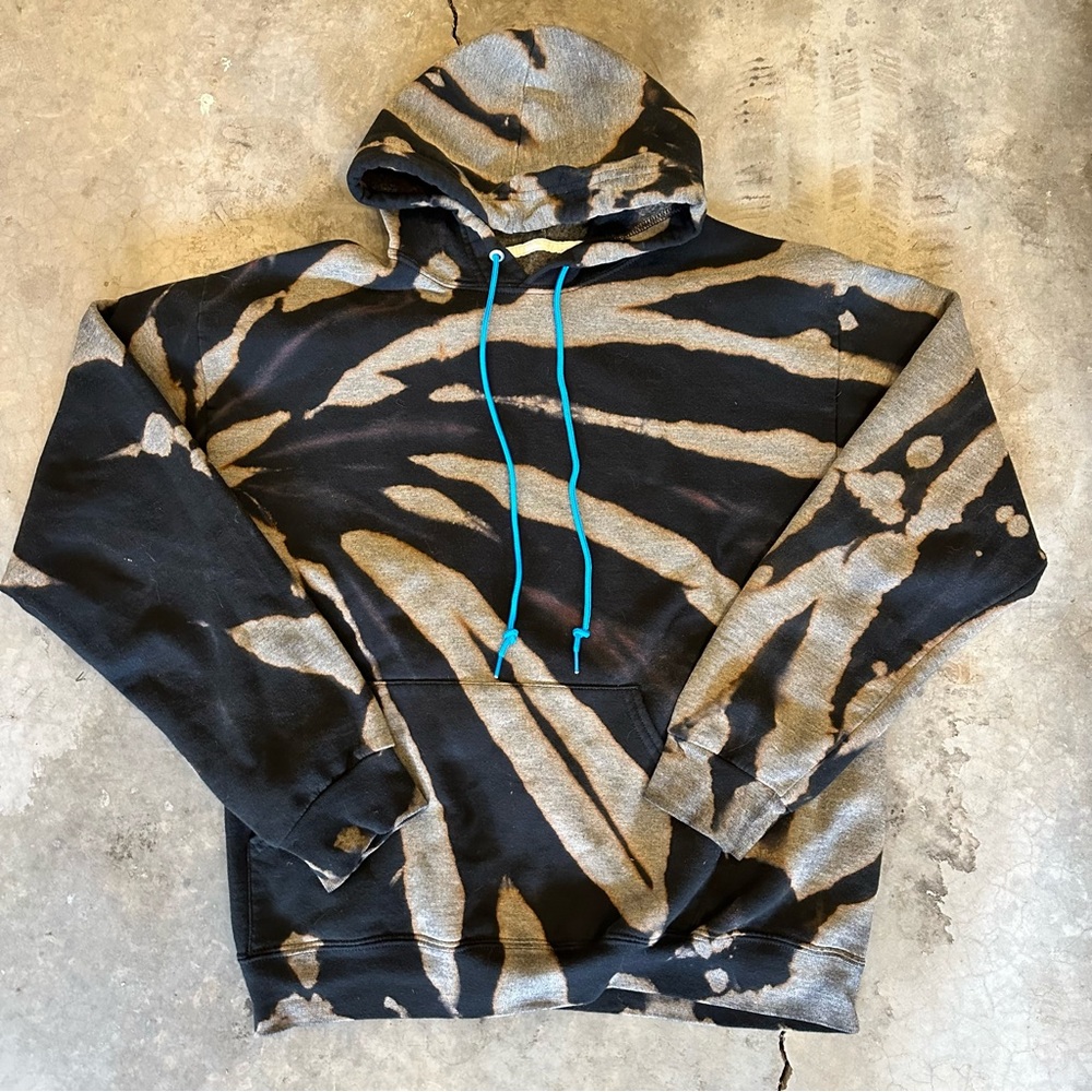 Reverse Tie Dye Sweatshirt